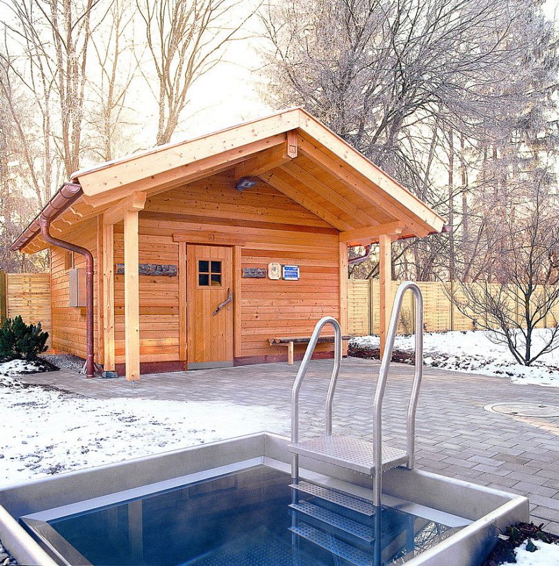 Как не дорого построить баню на даче. logo sauna