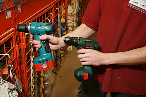 Преимущества и недостатки разных шуруповертов. choose a screwdriver